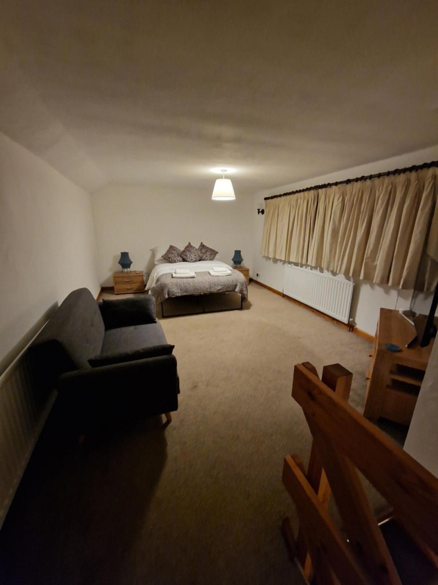 Apartment The Lodge@ Beechwood House *